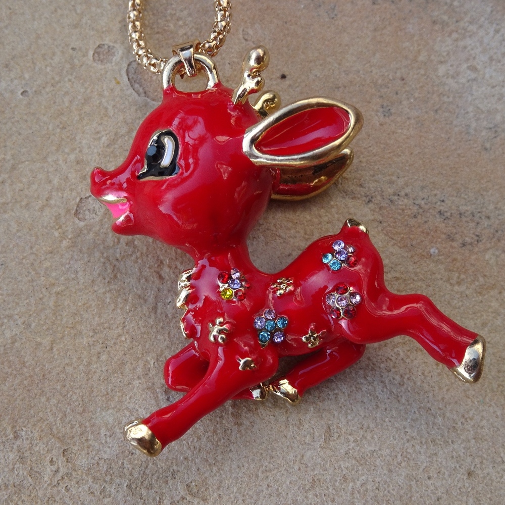Red Enamel Reindeer Daisy Jewel Cute Festive Christmas Holiday Kitsch Necklace